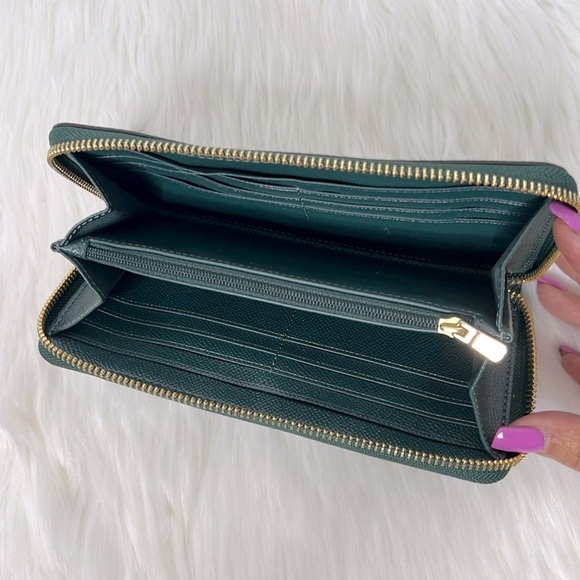 COACH Crossgrain Dark Green Leather  Accordion Zip Around Wallet - Picture 3 of 9